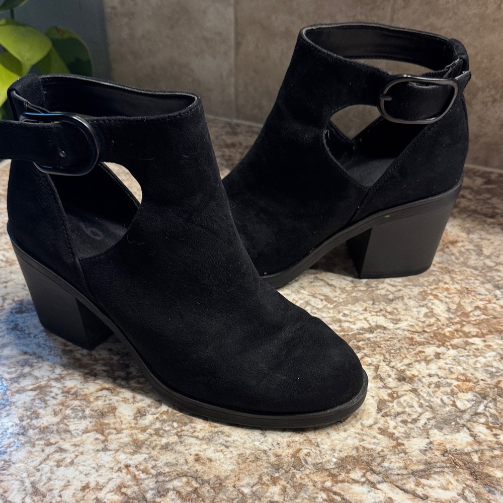 Mix No. 6 Black Cutout Ankle Booties